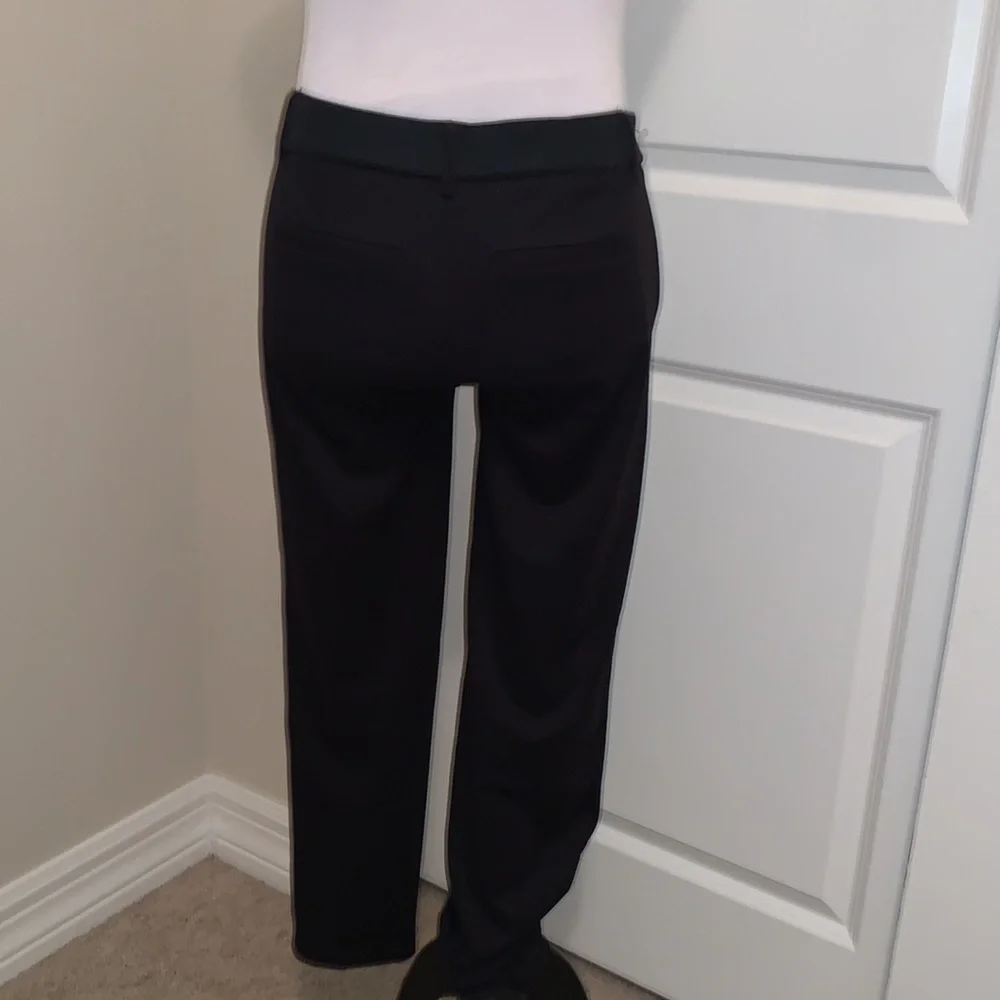 ELLE BRAND NEW SIZE 4 JET BLACK DRESS PANTS
